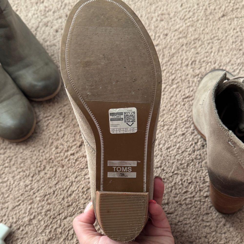 Toms Women's Lace-Up Boots in Tan Suede - Picture 7 of 8